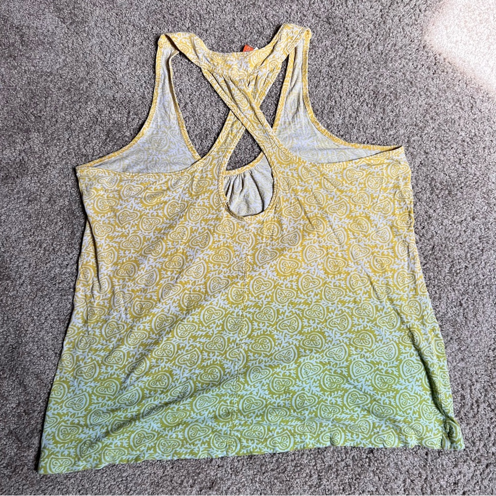 Lucy Paisley Ombré Criss-Cross back Tank - Picture 2 of 6